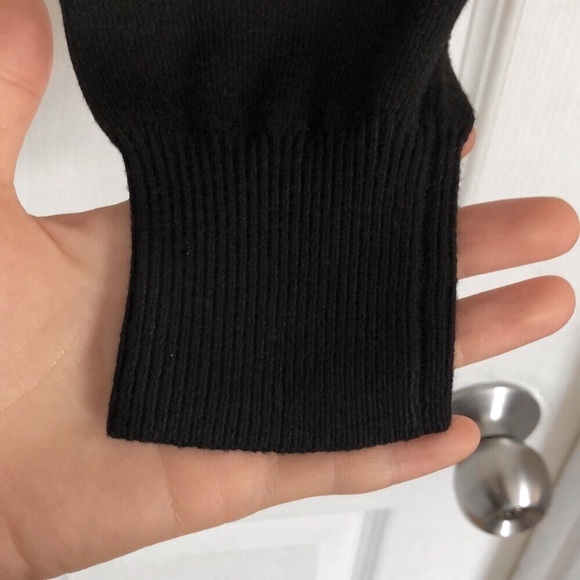 Plain black crewneck sweater - Picture 3 of 5